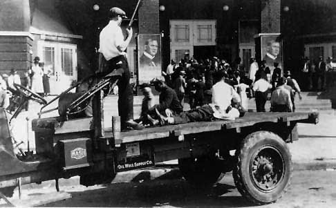 Tulsa-Race-Riot-Black-Wall-Street-Blacks-arrested-on-truck-060121.jpg